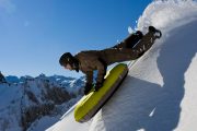 Freeride airboarding in the Pyrenees