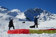 Preparing the paragliding canopy Pyrenees