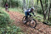 Womens MTB holiday woodland descent