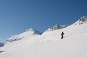 Ski touring up to Pic Aneto