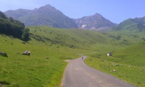 Cycling tips to beat the heat of a Pyrenees summer