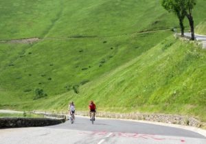 Pace yourself when cycling in the heat