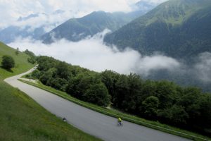 Cycling tips for descending