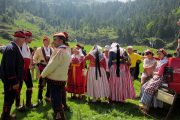 Bethmalais dancers and musicians on the Transhumance
