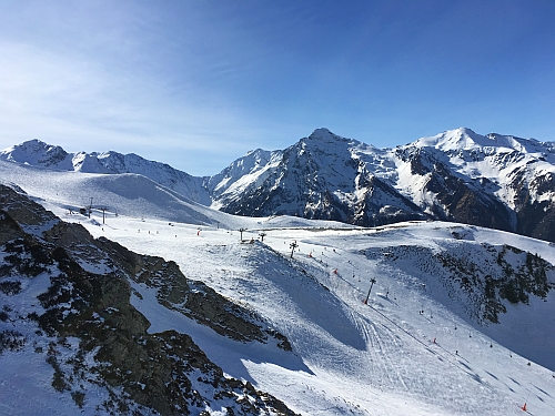 Snowy mountain views skiing at Péyragudes in the French Pyrenees