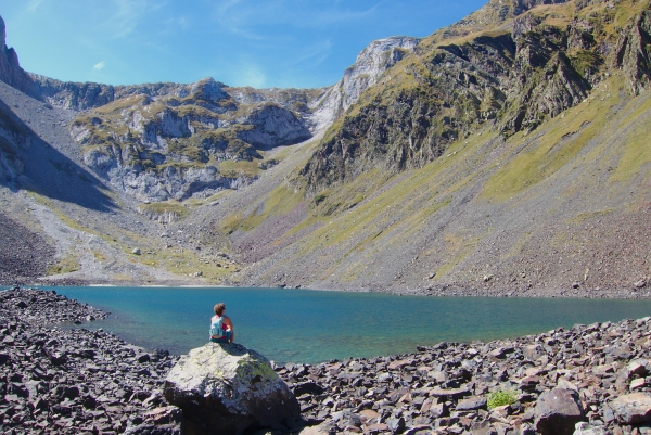 Mindful hiking to a Pyrenees mountain lake